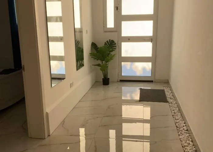 Bellvue Maisonette In With Valley Views Kerċem