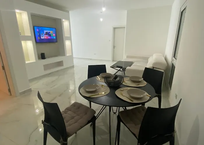 Bellvue Maisonette In With Valley Views Appartement Kerċem